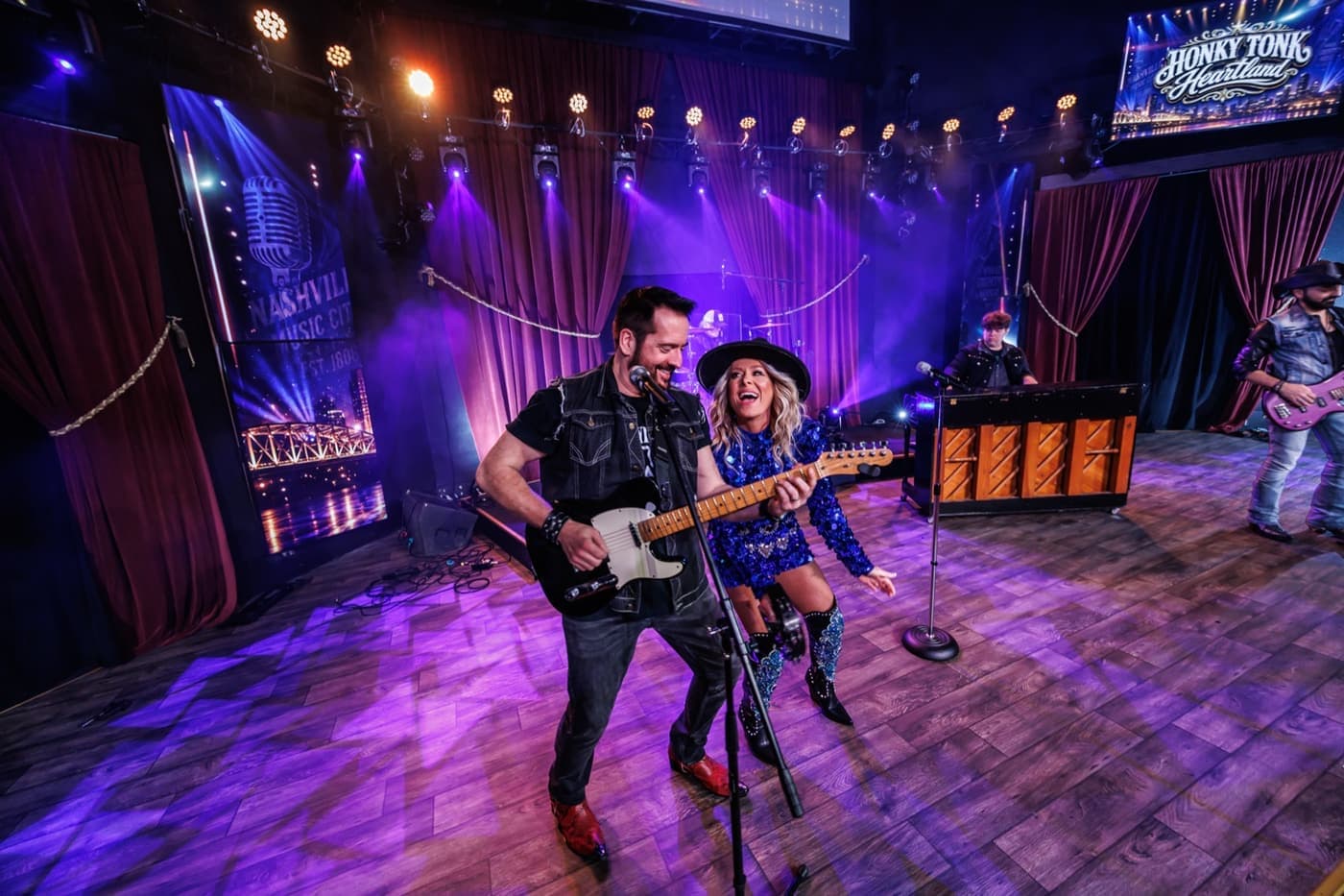 Scene from Honky Tonk Heartland at The Showroom at Branson Meadows