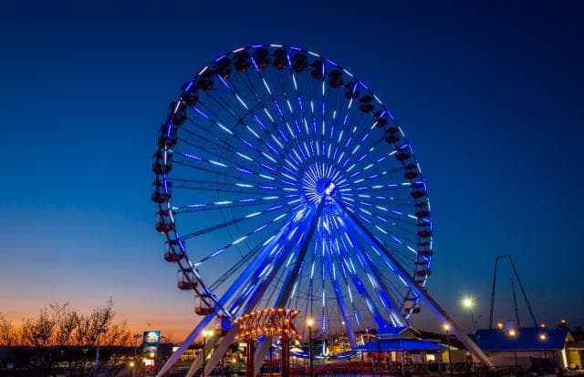 Electrify - A Music and Light Spectacular in Branson, Missouri