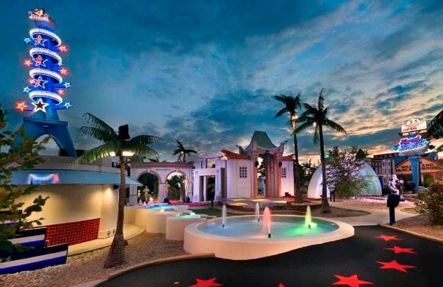 Shoot For The Stars Mini-Golf in Branson, Missouri